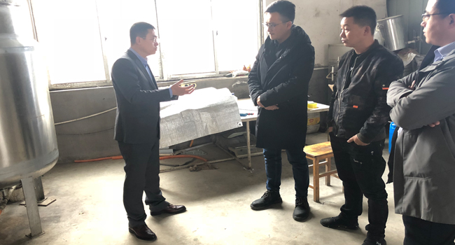 構(gòu)樹(shù)種植基地飼料發(fā)酵技術(shù)